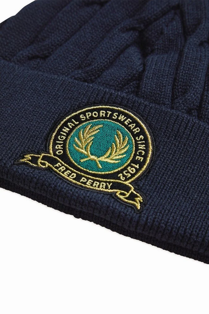 Шапка Fred Perry Tennis Badge Cable Beanie