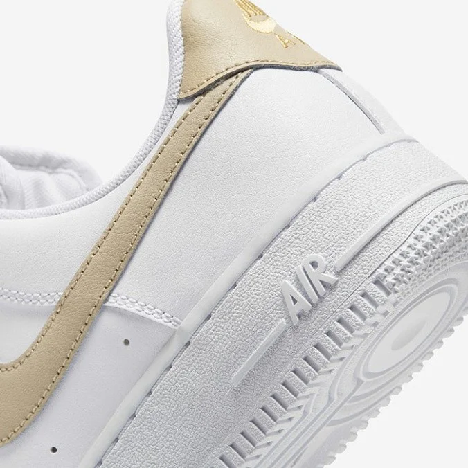 Кроссовки женские Nike Air Force 1 '07 Essential White/Rattan/White/Rattan